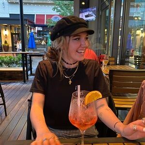 Meet your Posher, Hannah